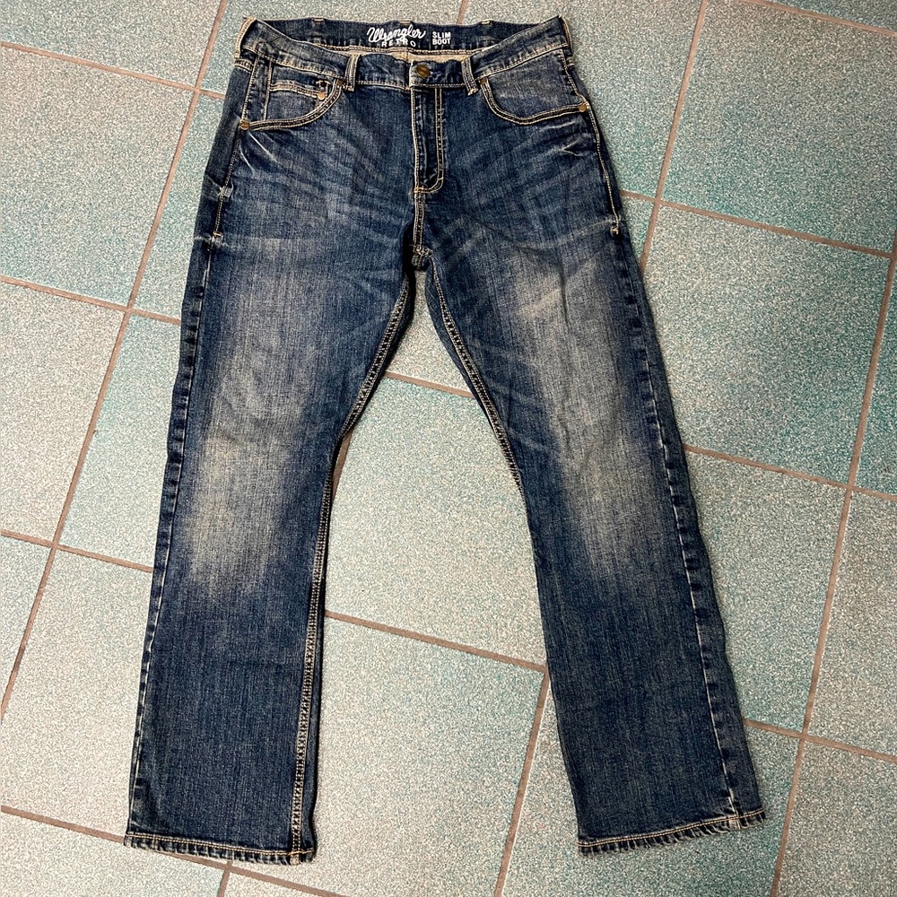 Men’s Wrangler Retros 34x32 slim bootcut
